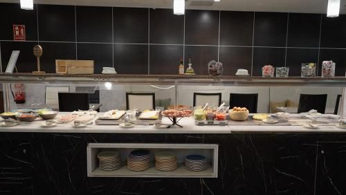 Petit Palace Cliper-Gran Via - Food and beverages - 3