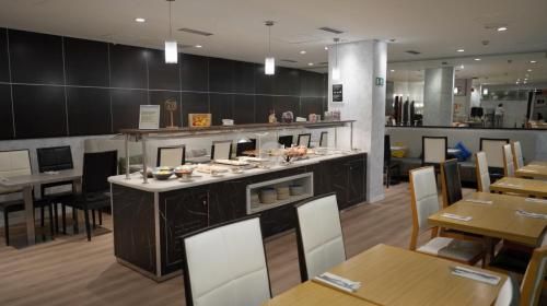 Petit Palace Cliper-Gran Via - Food and beverages - 1