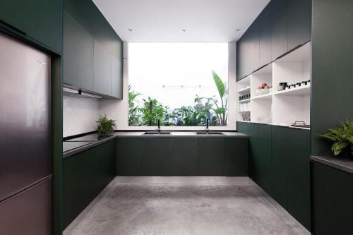 2060 The Newton Hostel - Kitchen