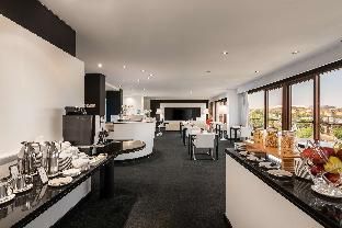 Hilton Madrid Airport - Facilities - 1