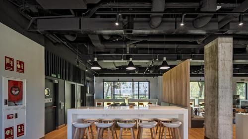 ibis budget Madrid Aeropuerto photo 5