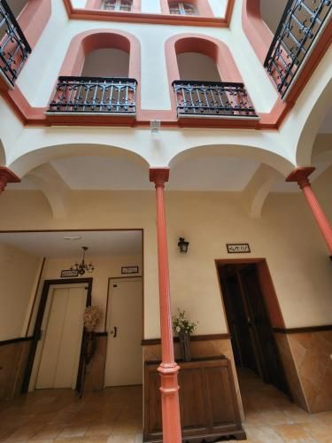 Jayca - Entrance - 4