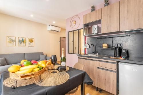 ADIRA Marseille Montgrand 2 etoiles - Facilities - 3