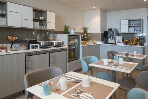 Mercure Nice Marche aux Fleurs Hotel - Food and beverages - 4