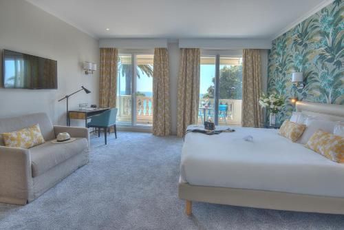 Mercure Nice Marche aux Fleurs Hotel - Balcony/terrace - 2