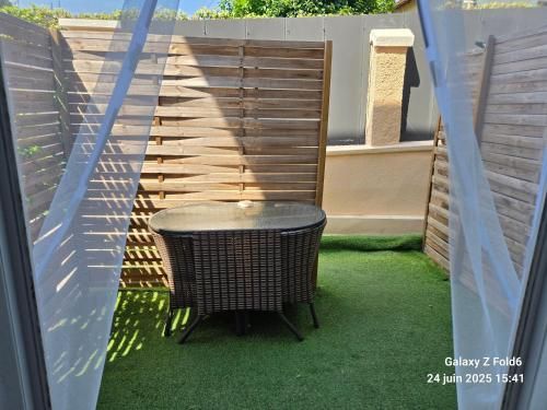 4 logements a La Trinite proche de Nice 15 mn, Monaco 20 mn et l'Italie 30 mn 2 Chambres et 2 Studio photo 4