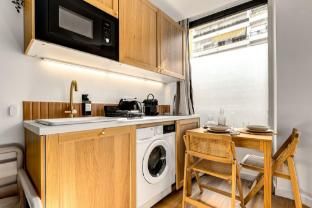 Lavie Maison | Hot Tub Seaside Studio photo 5