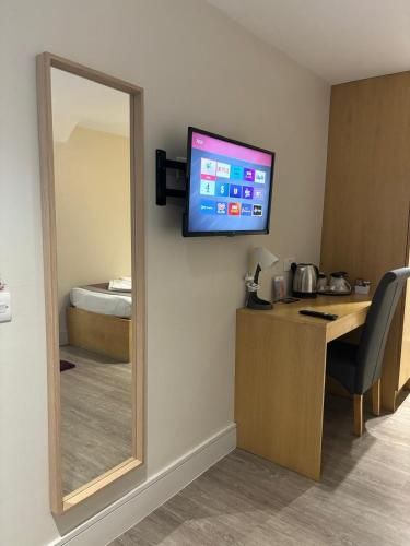 Holtwhites Hotel - Facilities - 3