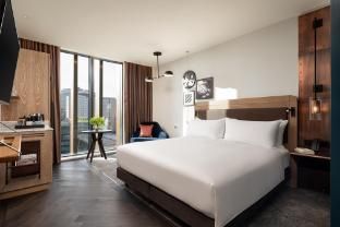 The Gantry London, Curio Collection by Hilton - Bed - 1