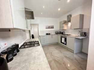 Anfield house photo 4