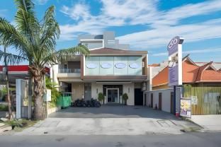 Life Emerald Hotel Surabaya photo 4