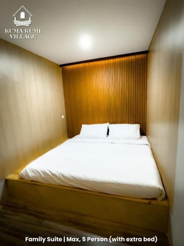 KUMA KUMI VILLAGE - Colorful Cabins in Maribaya, Lembang photo 3