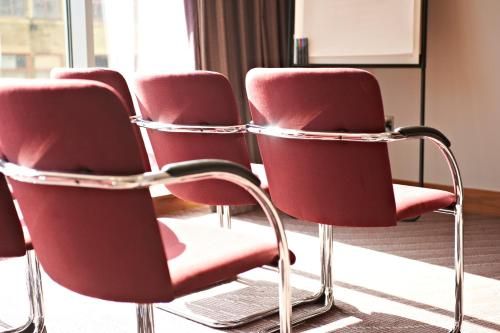 Leonardo Hotel Cork - Business center - 4