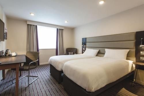 Premier Inn Cork City Centre photo 3