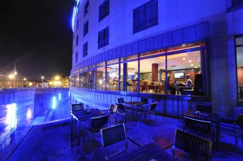 Absolute Hotel Limerick - Entrance - 2