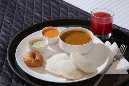 44 Oasis - Food and beverages - 3