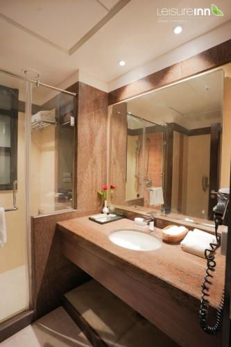 Leisure Inn Grand Chanakya main photo