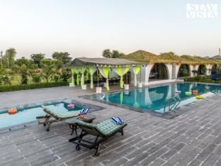 StayVista at Rissaca Crown photo 3