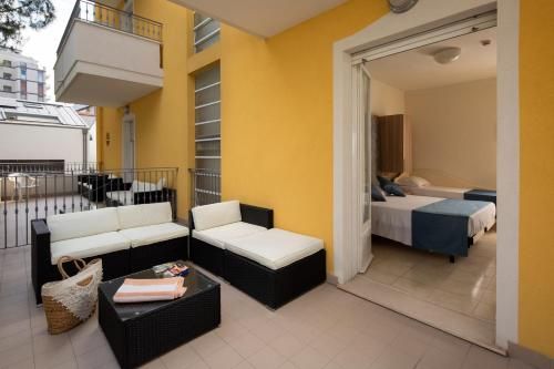 Hotel Cannes - in pieno centro - Balcony/terrace - 3