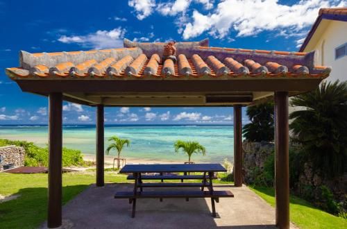 ALOALO BEACH 川平 photo 4