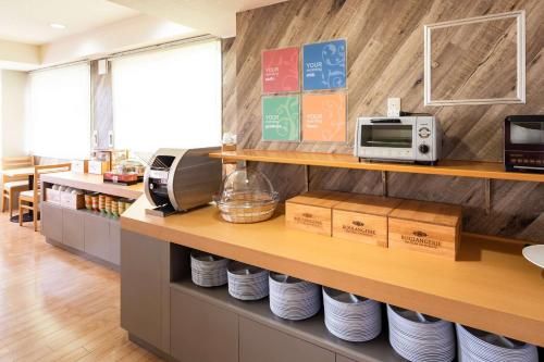 Comfort Inn Kashima - Food and beverages - 3