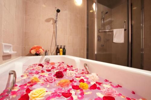 Hotel Bellclassic Tokyo - Bathroom