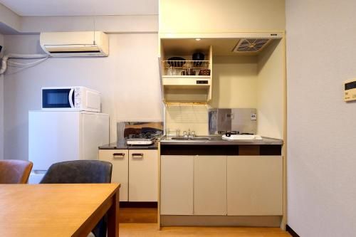 Mansion Castle - Kitchen - 1