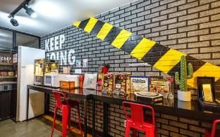 Sangbong Hotel Bus photo 2