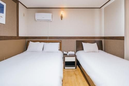 Jeju B Hotel photo 4