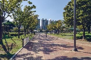 A spacious and pleasant accommodation for up to 10 people, Haeundae station walking 6 minutes and be photo 3