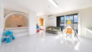 Gyeongju jullietapoolvilla&kidspension photo 5