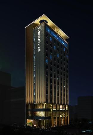 Central Plaza Hotel photo 4