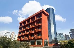 bluefrog hotel main photo