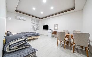 Chuncheon Hole in One - Room plan