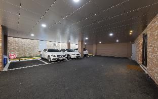 Pyeongtaek Hotel Barts - Parking lot