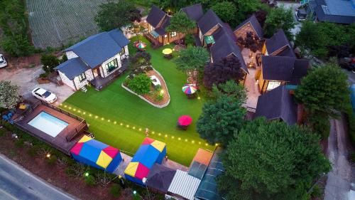 Taean Anmyeondo Lake and Sea Village Pension photo 4