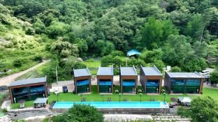 Metaverse Pension photo 2