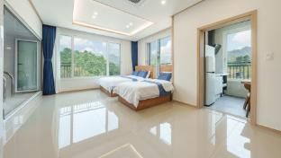 Gapyeong Reflex Pool Villa Pension photo 4