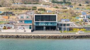 Geoje Lighthouse Pension photo 4