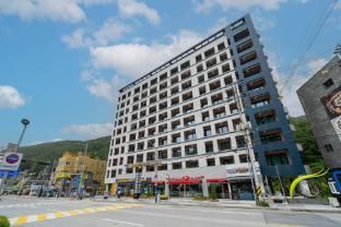 MIAMI Jeongseon Hotel photo 5