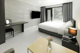 MIAMI Jeongseon Hotel main photo