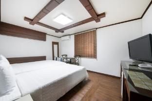 Yeosu Las Vegas photo 3