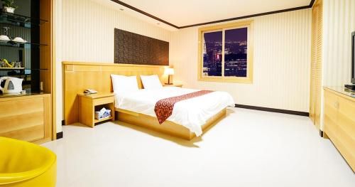 Sacheon Tourist Hotel photo 4
