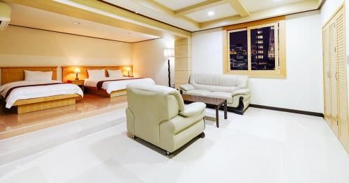 Sacheon Tourist Hotel photo 3