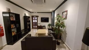 BG Travellers Hostel - Facilities