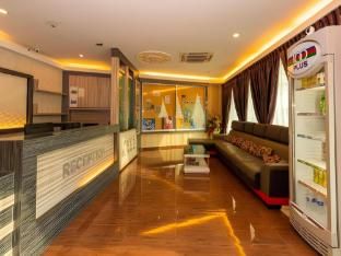 GoldCity Hotel main photo