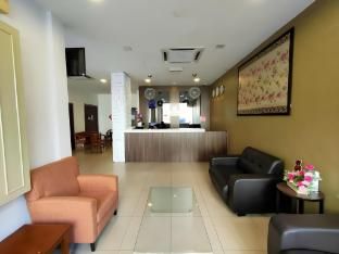 MRC Hotel Melaka Raya photo 2