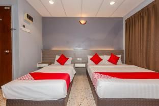 OYO 91258 Qish Hotel Banda Kaba - Bedroom - 4