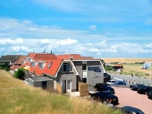 Strandhotel Camperduin - Exterior view
