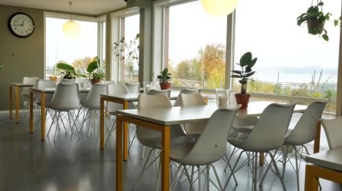 Trondheim Vandrerhjem - Shared lounge/TV area - 4